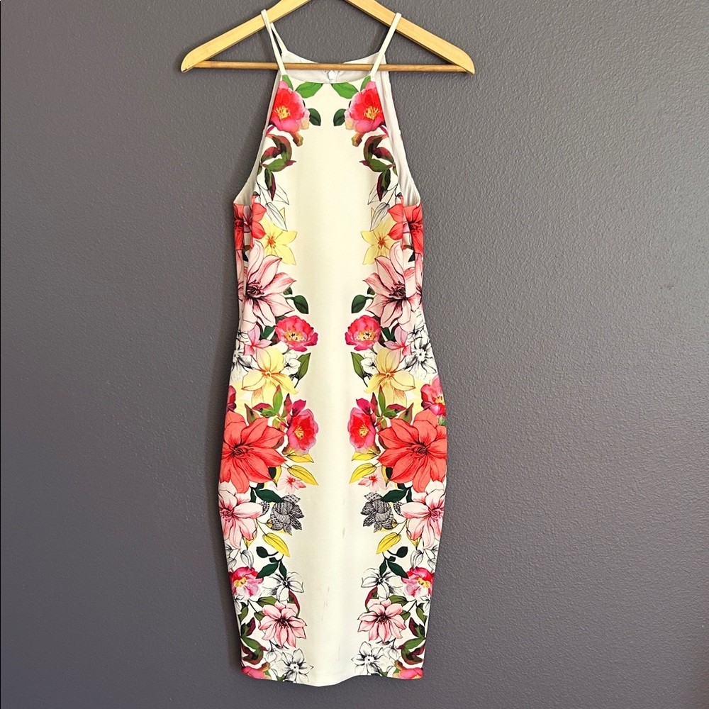 Guess Floral Bodycon Dress in White with Flowers